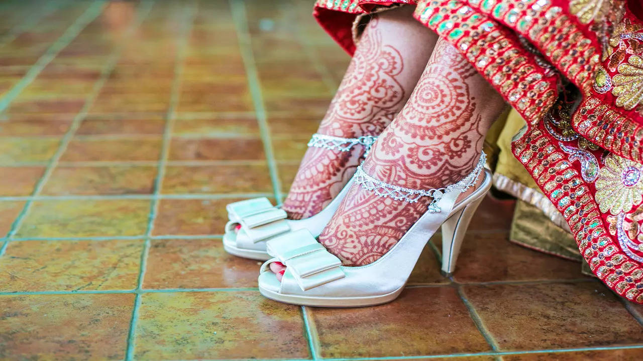 Indian Bridal Footwear: 5 must-have footwear for Indian brides