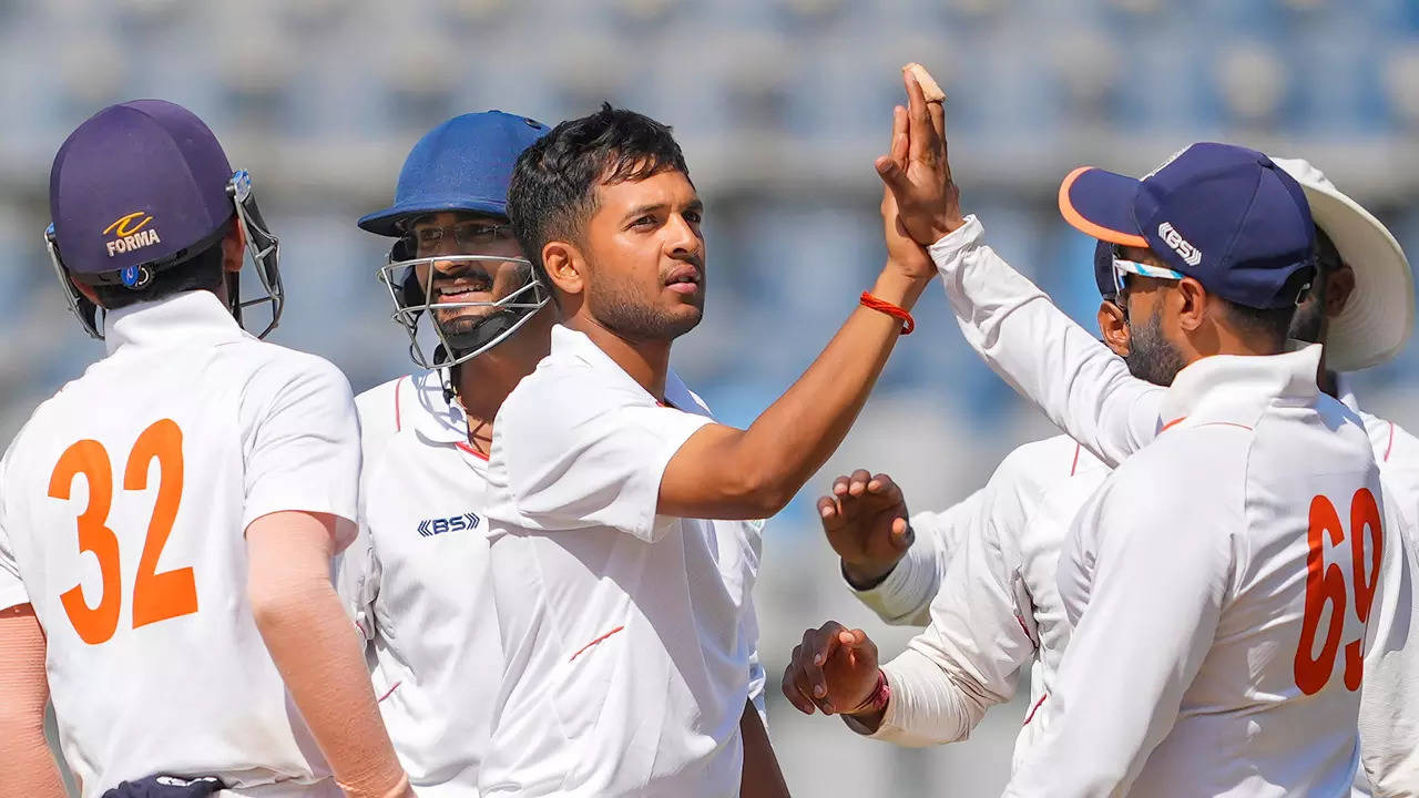 Vidarbha's Ranji Trophy Hopes Derailed by 