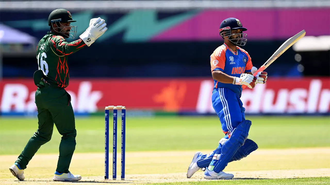 Rishabh Pant's Brilliance in Challenging Conditions Lauded by Experts