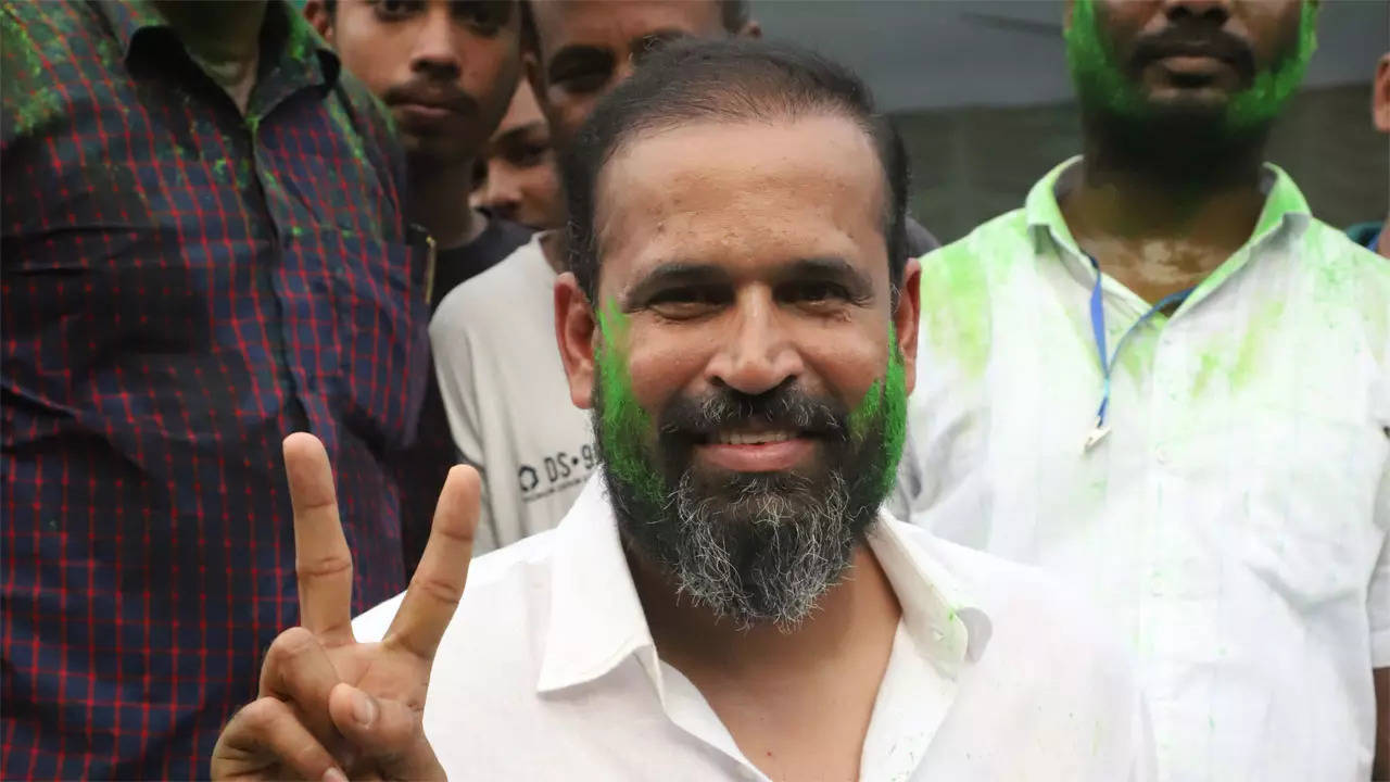 Yusuf Pathan Leads in Baharampur, Embraces Politics with Sportsman Spirit