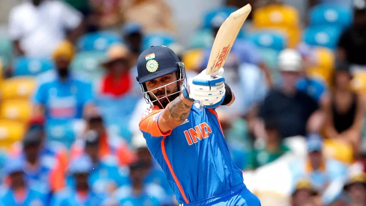 Virat Kohli's Six Evokes Memories of 'Shot of the Century'