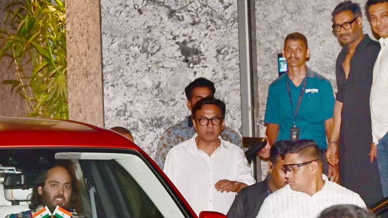 Anant Ambani and Radhika Merchant's Wedding: Groom-to-be visits Ajay Devgn-Kajol's  house to give him the wedding invitation | Hindi Movie News - Times of India