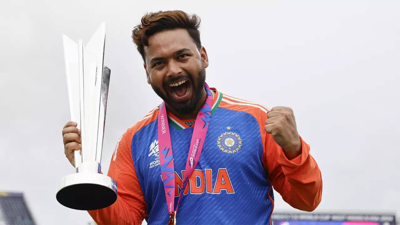 Rishabh Pant's Fearless Return Impresses Adam Gilchrist