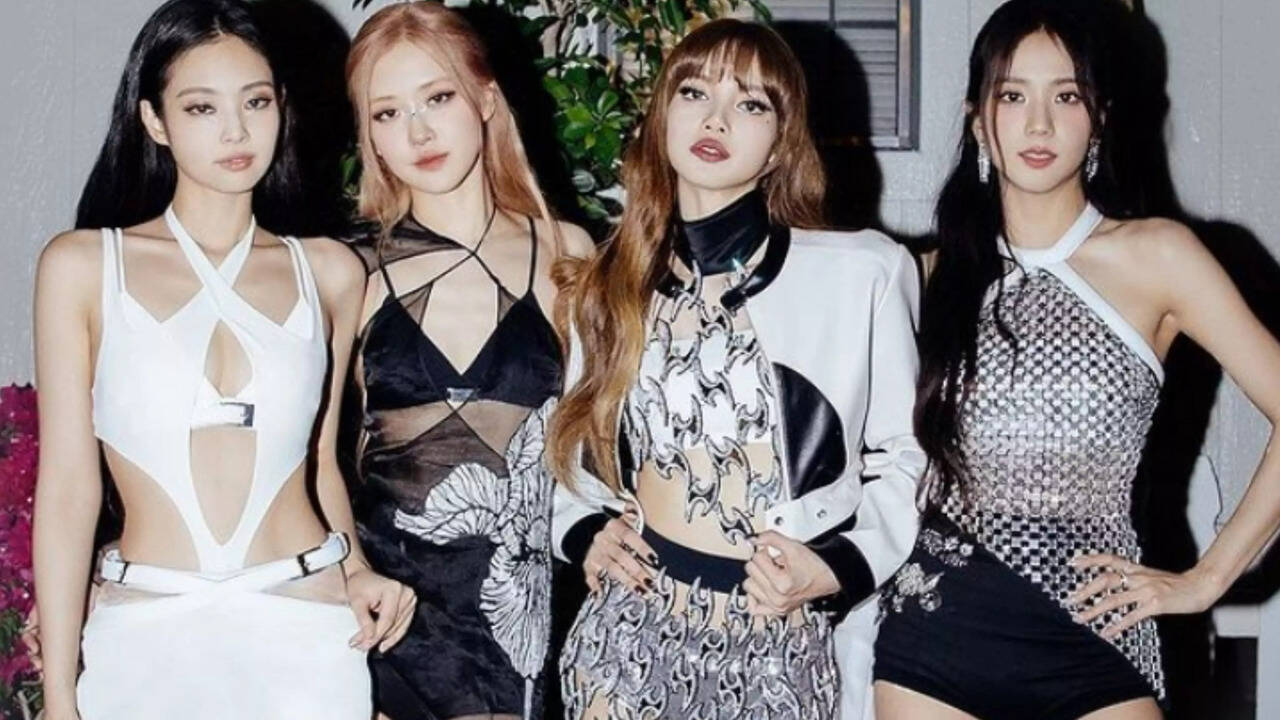 Rosé Expresses Longing for BLACKPINK Members, Anticipates Full Group Comeback in 2025