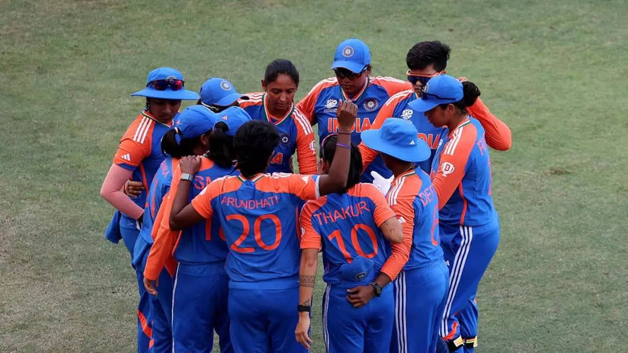 India's Women's T20 World Cup Hopes Hinge on Sri Lanka Clash