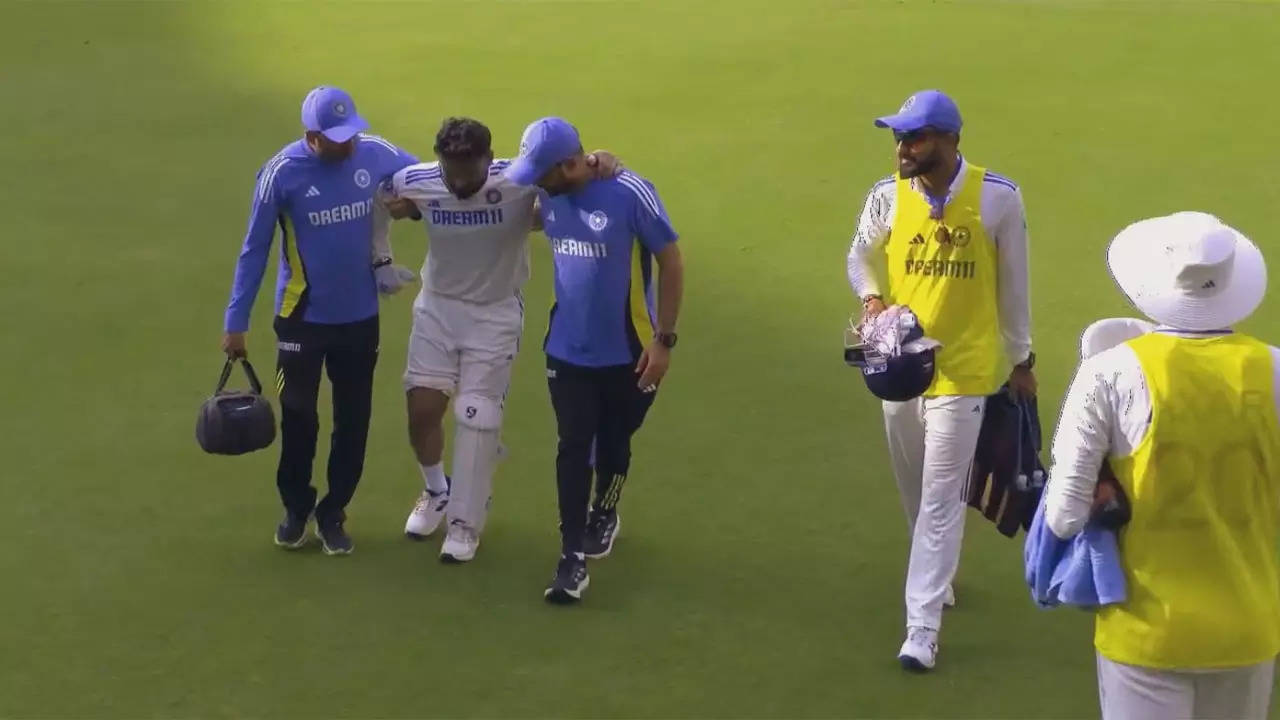 Rishabh Pant Hobbles Off Field with Knee Injury