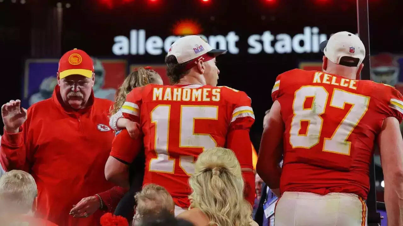 Chiefs GM reveals first departure of 2025, while Travis Kelce sends message  to Patrick Mahomes and Andy Reid before Texans game | NFL News - The Times  of India