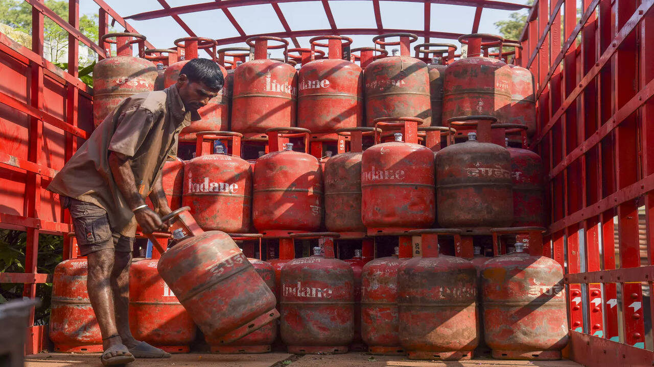 Iran war impact on India: LPG shortage concerns rise; which states may feel  the heat? - The Times of India
