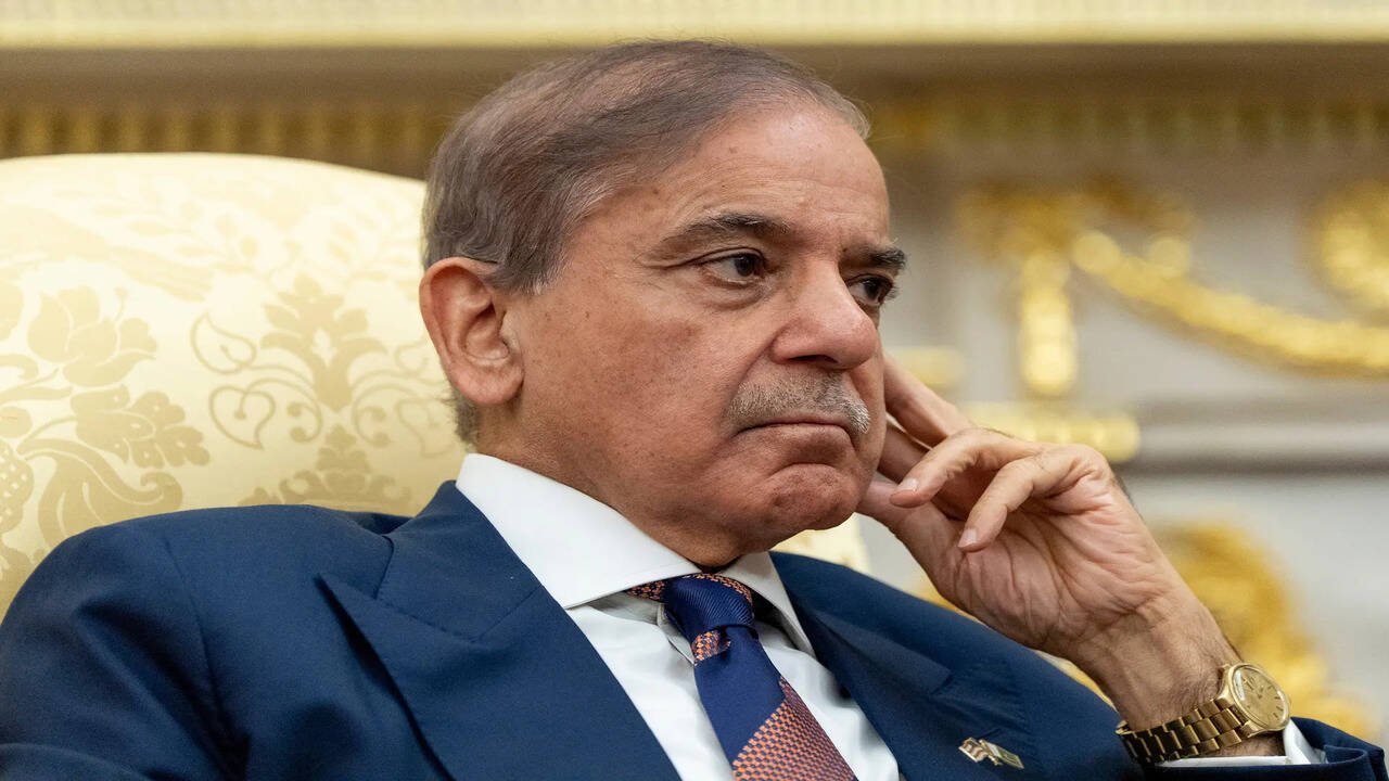 Pakistan Fuel Crisis: Middle East heat reaches Pakistan: PM Shehbaz Sharif  announces fuel‑saving measures; work from home, salary cuts and more - The  Times of India