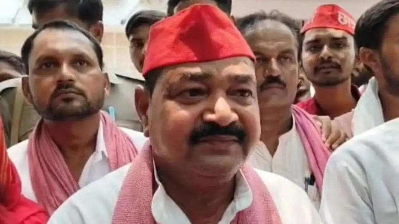 Derogatory Remarks Against Pm Modi: FIR filed against SP MP Ajendra Singh  Lodhi over derogatory remarks against PM Modi | India News - The Times of  India