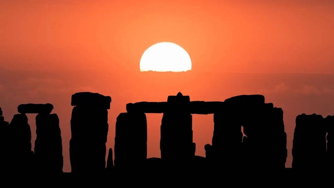 Summer solstice 2026: Northern Hemisphere experiences longest day on ...