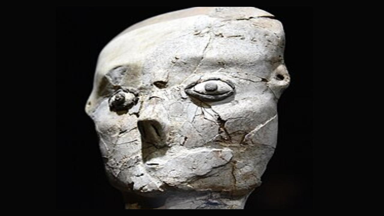 9,000 years ago, people in the Levant covered skulls with plaster to remember their dead