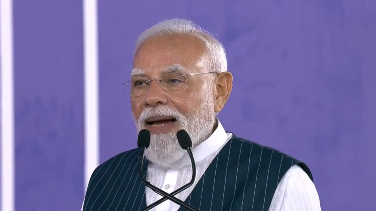 Chip by chip: India now world's second largest phone maker; PM Modi lays out 'Make in India' electronics roadmap — GLOBAL — Aslikannih