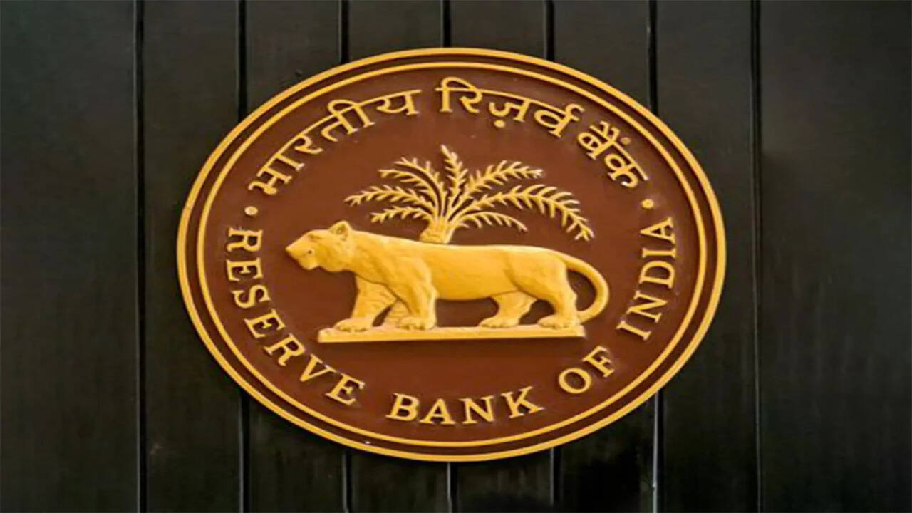 Banks can't sell back seized assets to defaulters: RBI