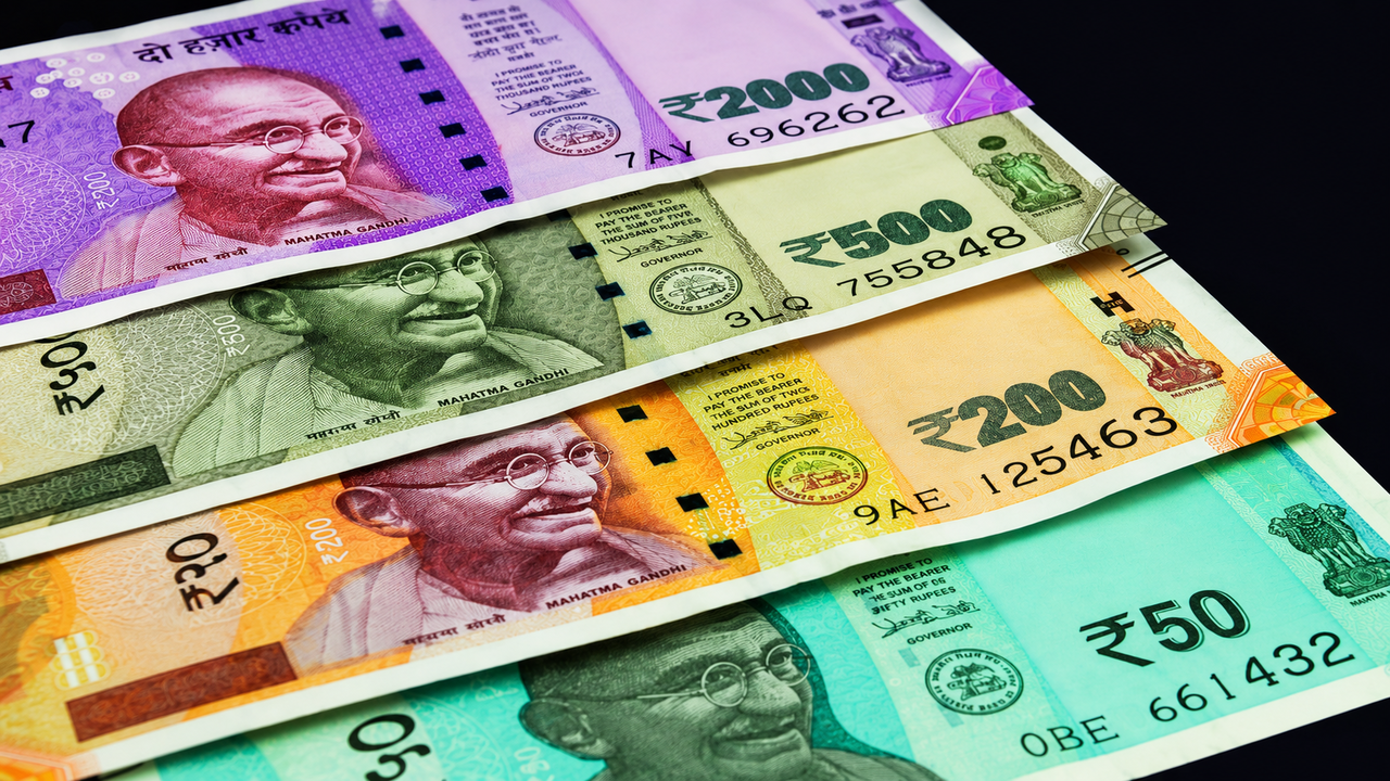 New money? India's currency might soon get a plastic makeover