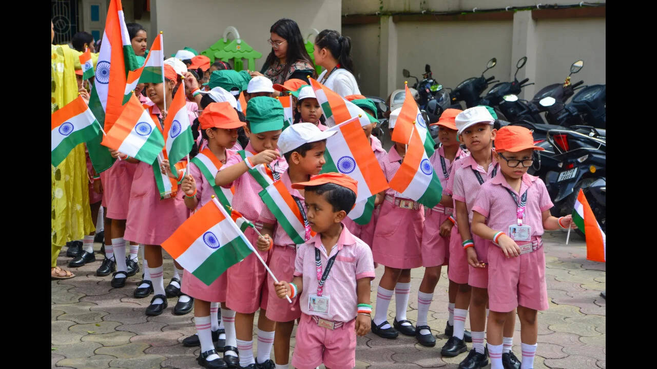 स्वतंत्रता दिवस 2026: एक प्रभावशाली और प्रेरक भाषण देने के लिए 8 महत्वपूर्ण सूत्र