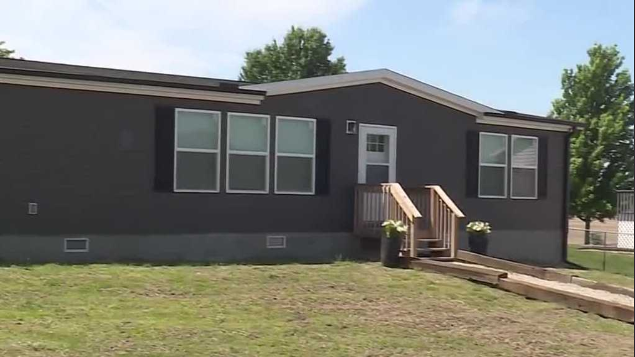 In 2024, a Missouri woman got permits for a manufactured home; months after she moved in, officials said zoning barred it and ordered removal, before the mayor admitted the city made mistakes