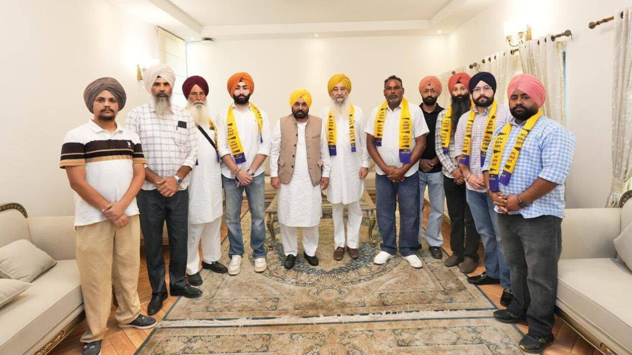 Ex-Punjab MLA Ravinder Brahmpura joins AAP after being expelled by SAD