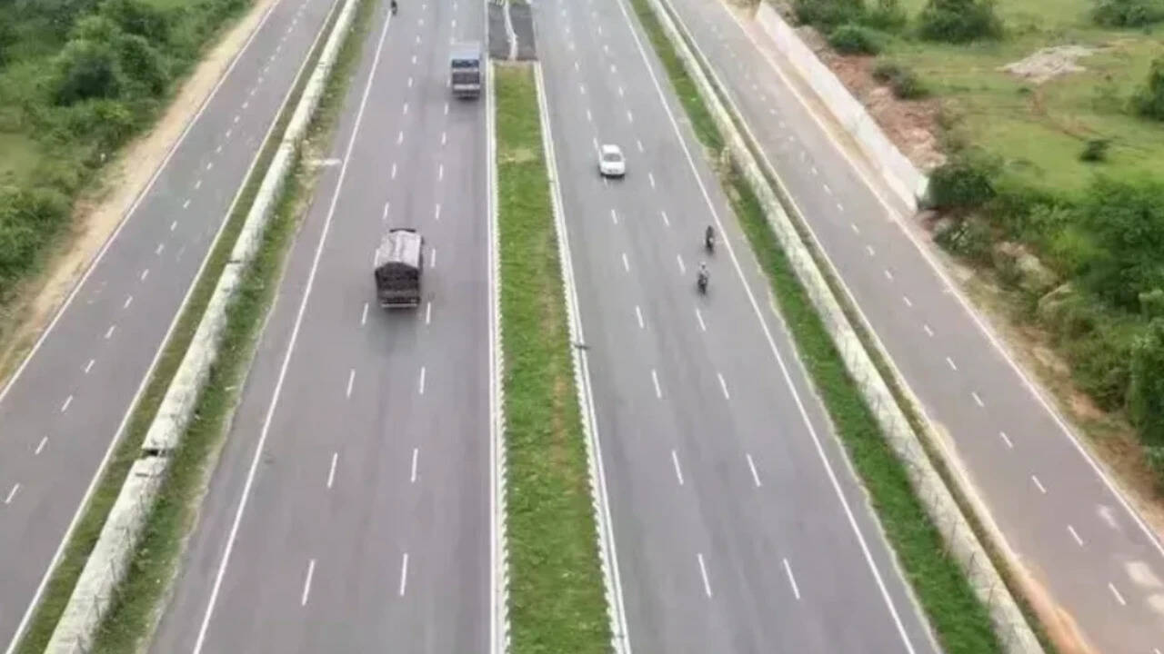 Delhi-Mumbai Expressway full drive may slip to December 2029 | News ...