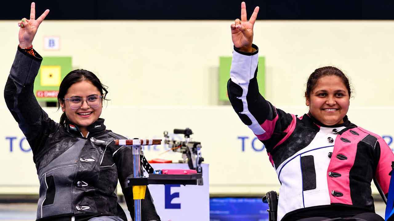 Asian Para Games: Mona Agarwal wins gold, Avani Lekhara silver as India  clinch 1-2 finish | Asian Para Games 2026 News - The Times of India