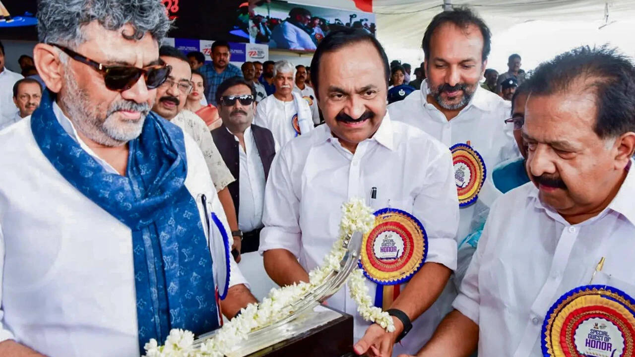 Congress Leadership Orders Karnataka Probe Into Alleged Sting Attempts on CMs