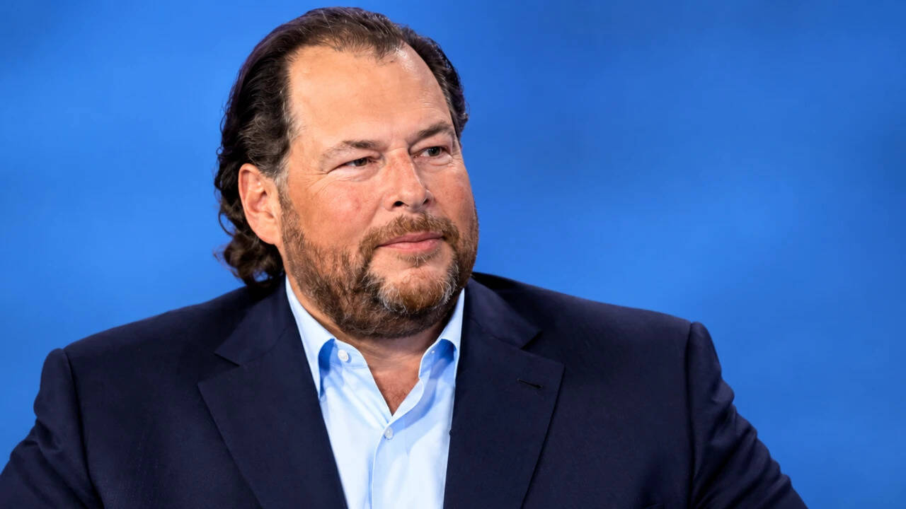 Slack co-founder Stewart Butterfield met Marc Benioff for barely an hour before the $28 billion sale; Benioff never used Slack, reveals early employee; Butterfield’s last meeting with him was cut short because...