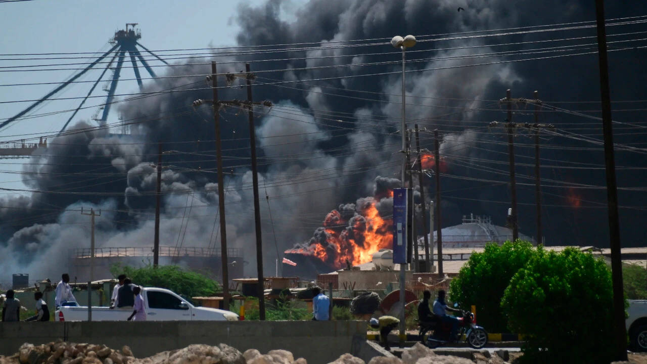 Drone Strike Kills 100+ at Nyala Market, Doctors Say