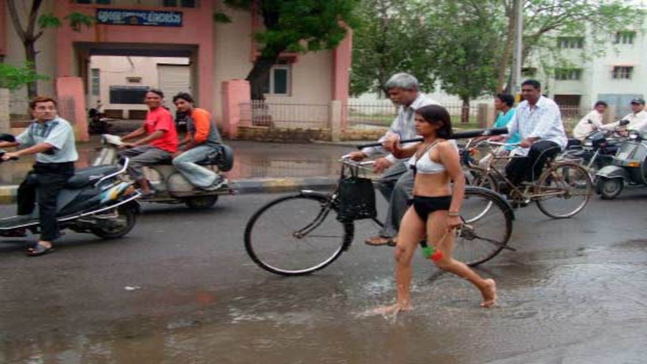 Rajkot woman stages semi-nude protest against dowry demand | India News -  Times of India