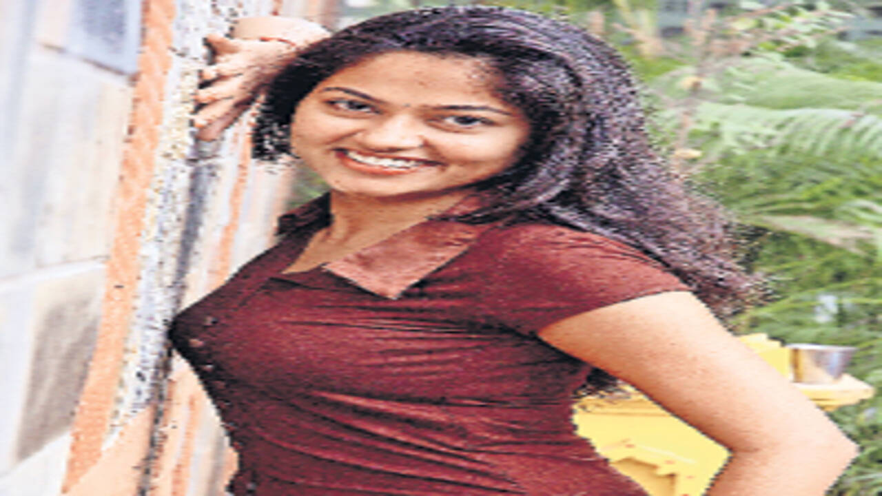 Suhasini's sixth sense | Hindi Movie News - Times of India