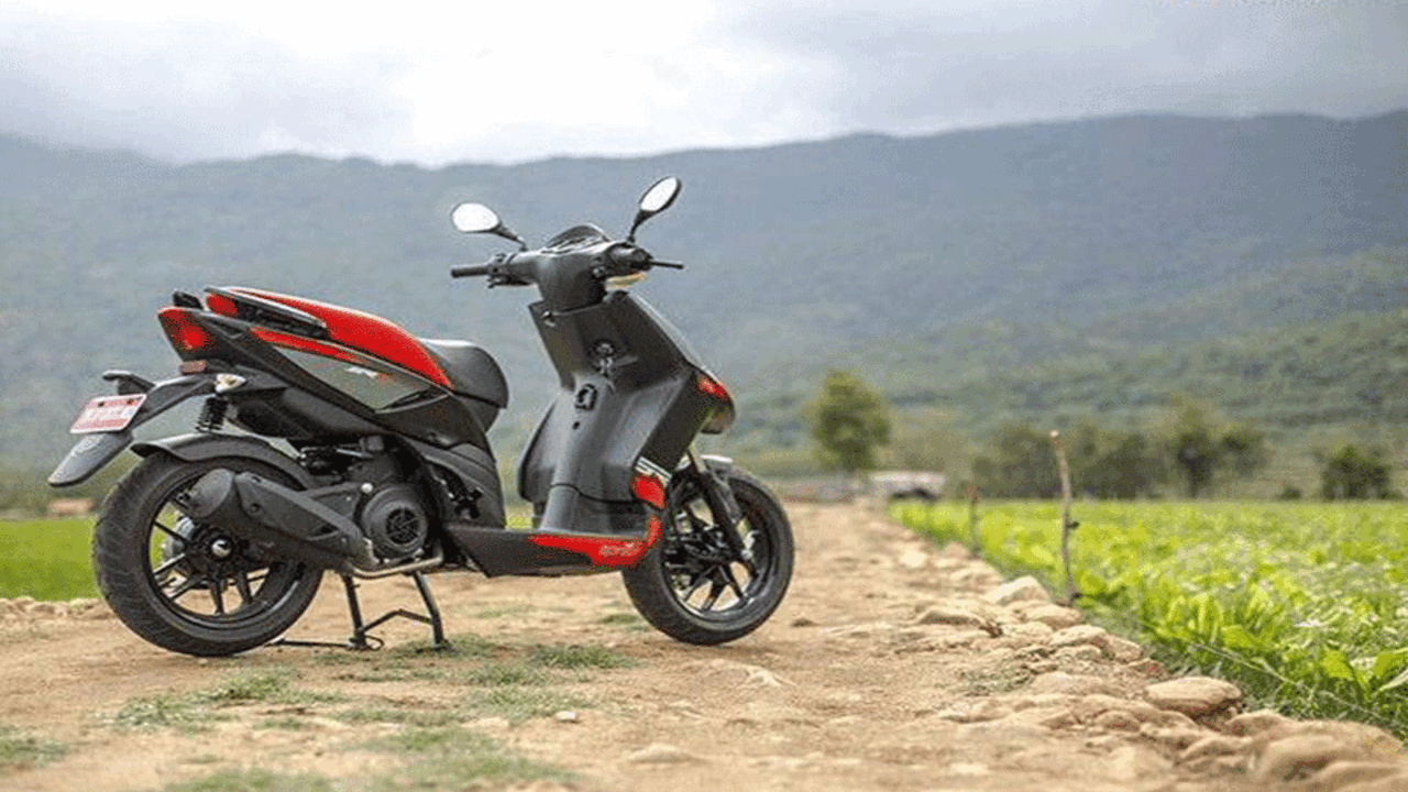 Aprilia SR 150 launched in India at Rs 65,000 - The Times of India