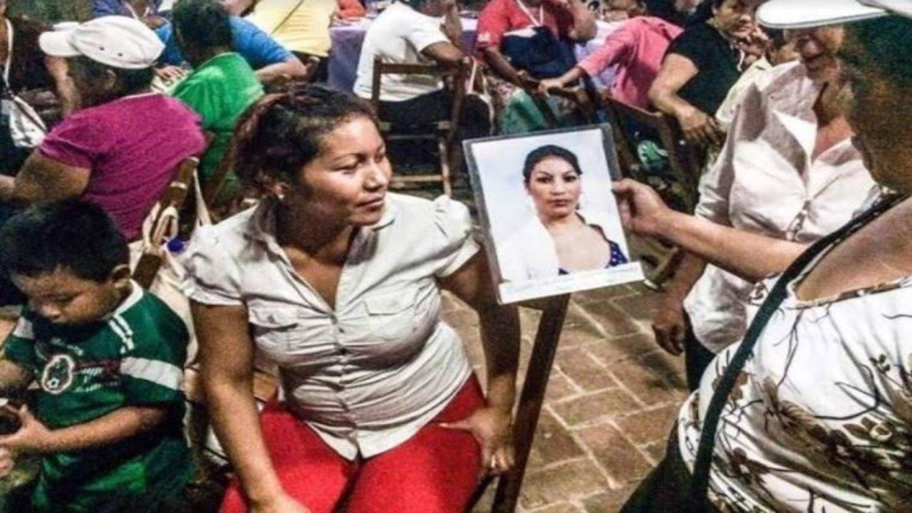 Murdered Miss Honduras' mother and sister will flee to America for