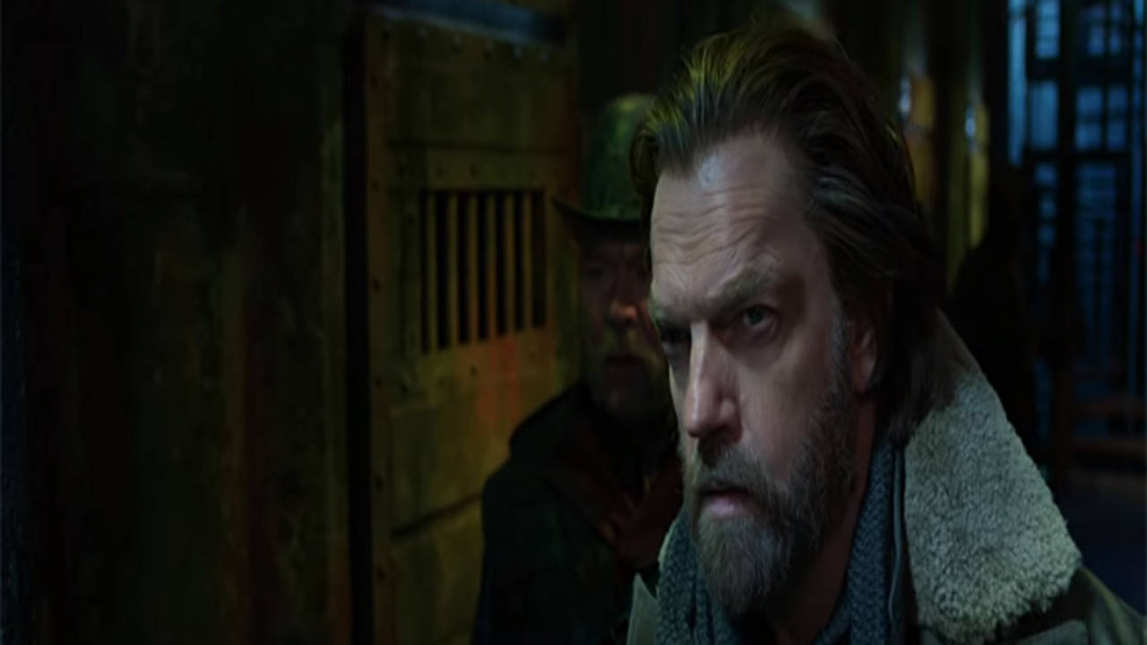 Hugo Weaving cast in Mortal Engines movie