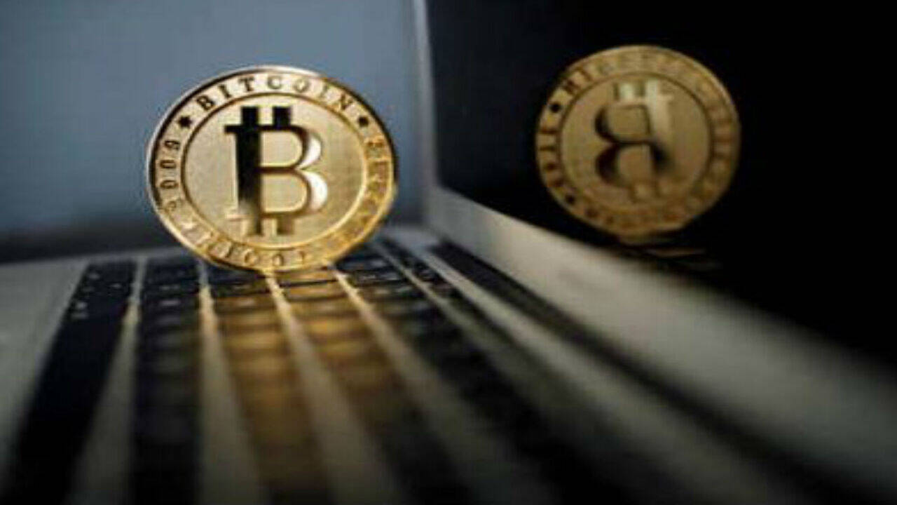 Bitcoin fraud: How investors lost Rs 22,000 crore - The Times of India