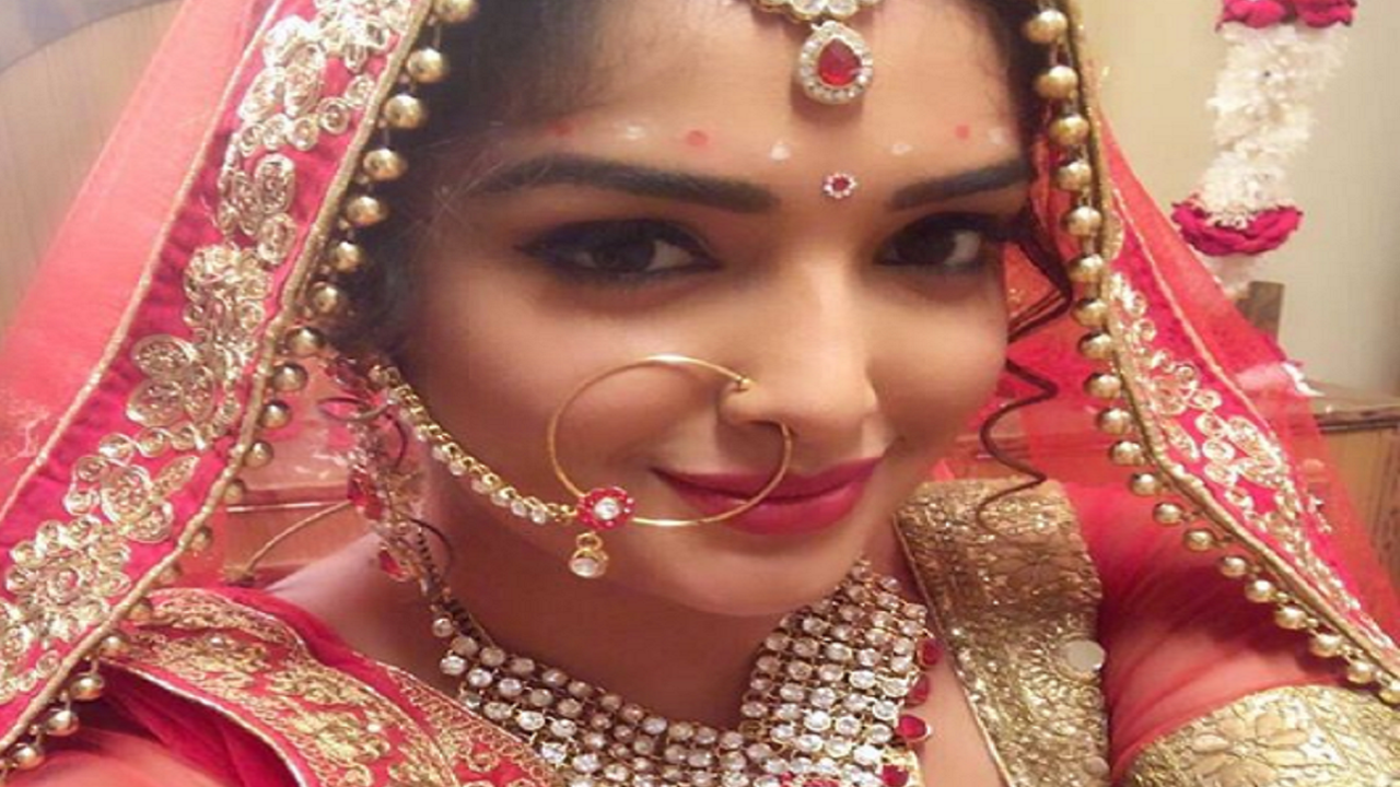 Amrapali on sale nose ring