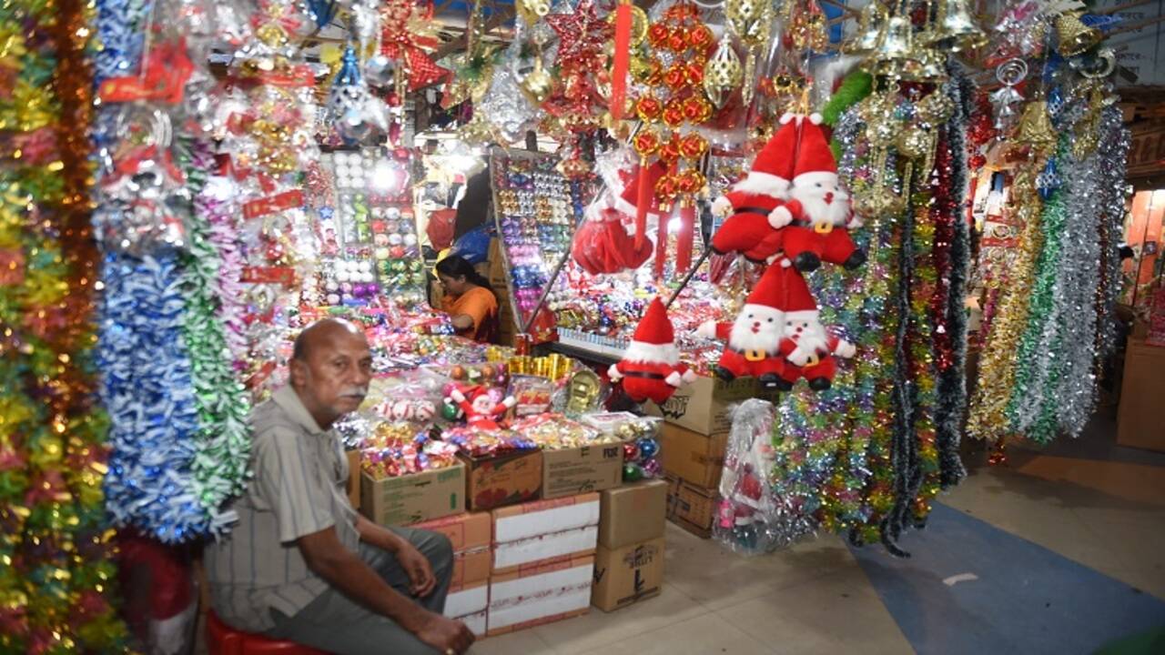 Update 77+ christmas decorations wholesale mumbai super hot vova.edu.vn