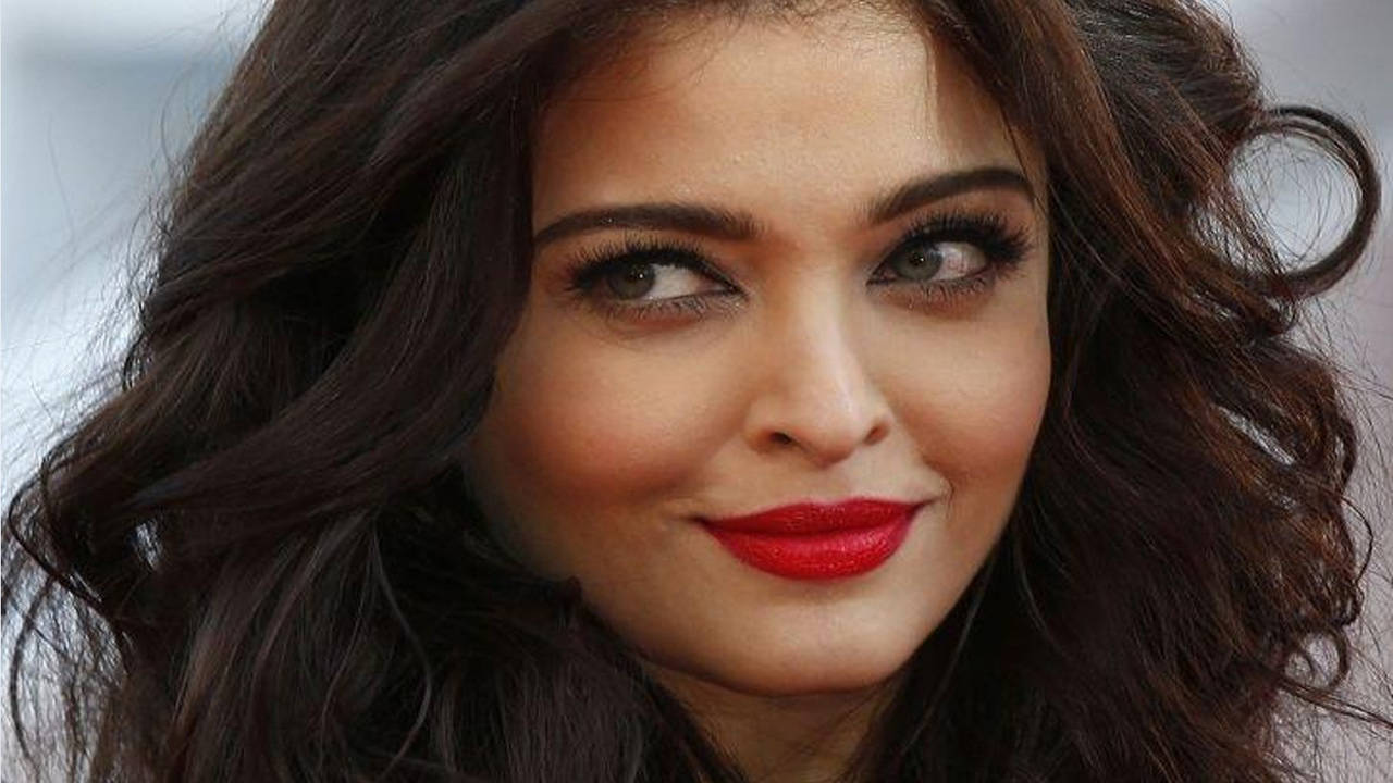 This man is Aishwarya Rai Bachchan’s best friend since college days