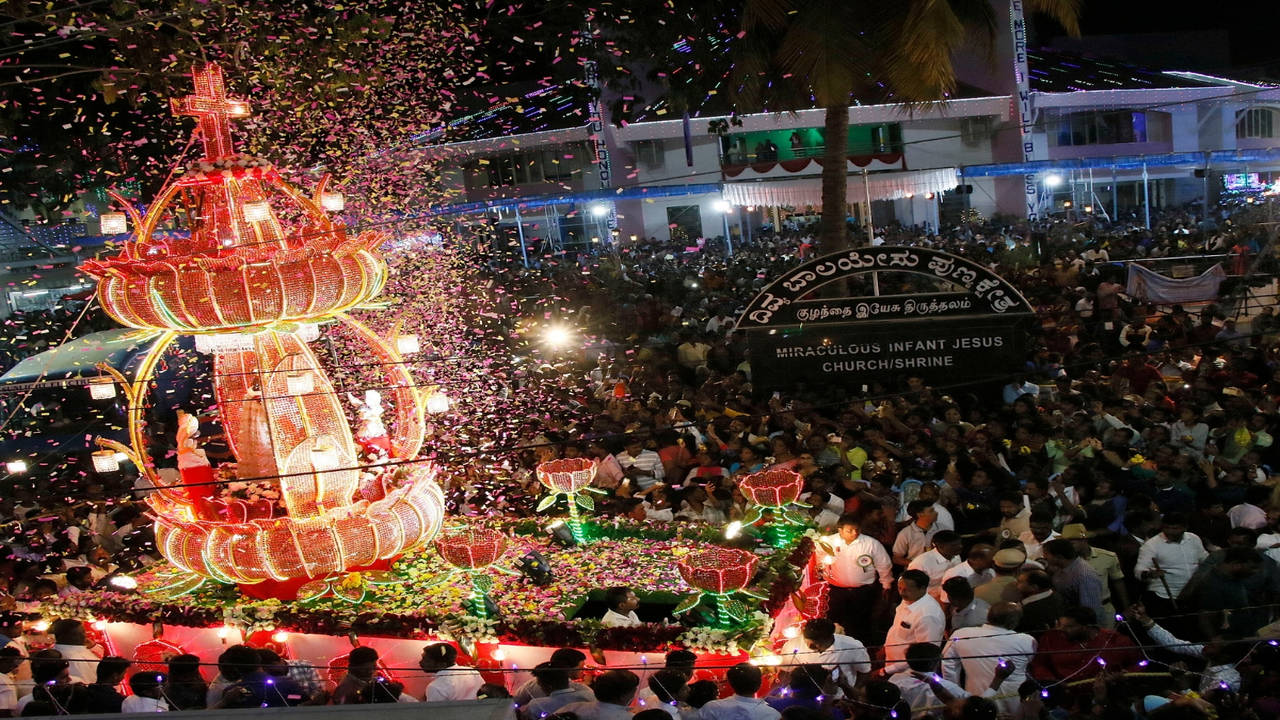 Thousands turn up for Infant Jesus Church procession | Bengaluru ...