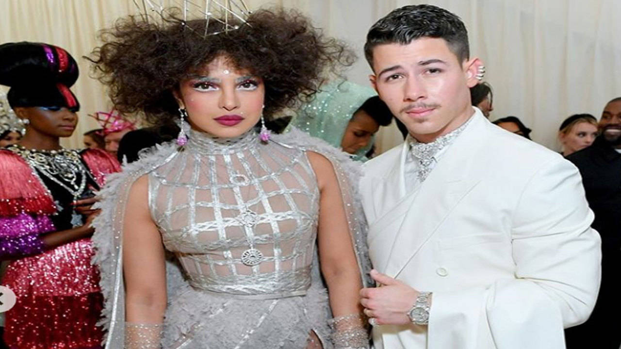 Priyanka Chopra's Met Gala Dress Took 1500 Hours to Create