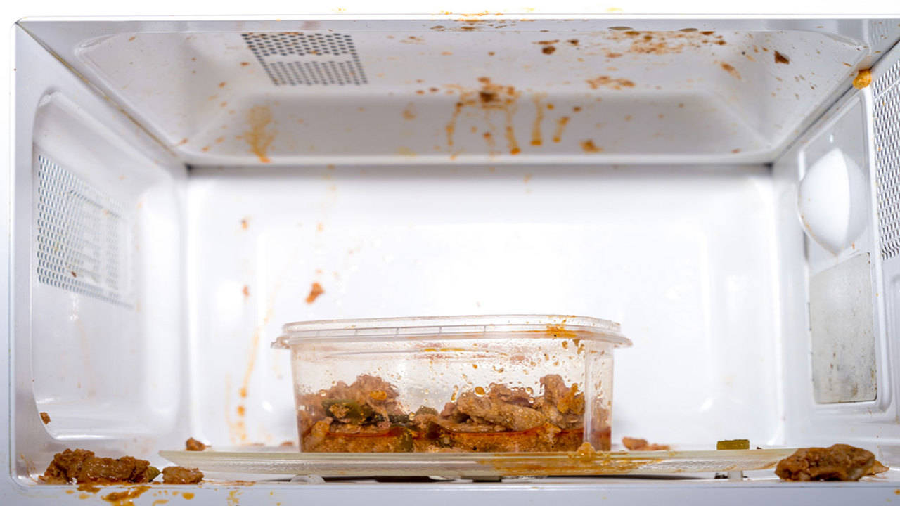 Why plastic food containers should never be microwaved