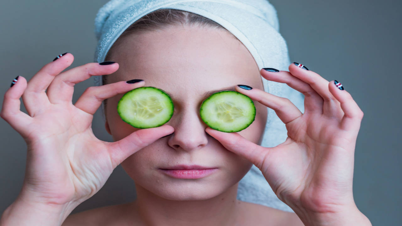 4 super tips to fix puffy eyes - Times of India