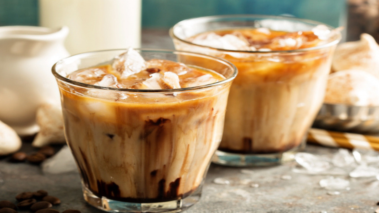 Iced Caramel Macchiato - Simply Home Cooked