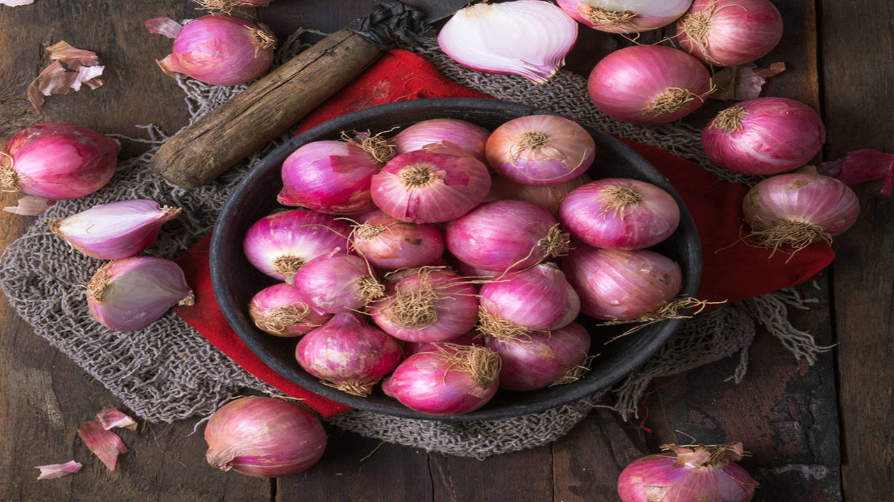 India Cool Fresh Red Onion, For Food, Net Bag