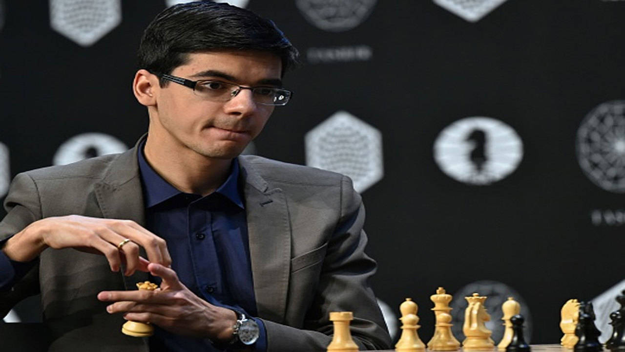 Anish Giri on X: Magnus put up a top tournament to advertise my upcoming  French chessable course. And then he says he is not a friend. Yeah sure.😂  #chessablemasters / X