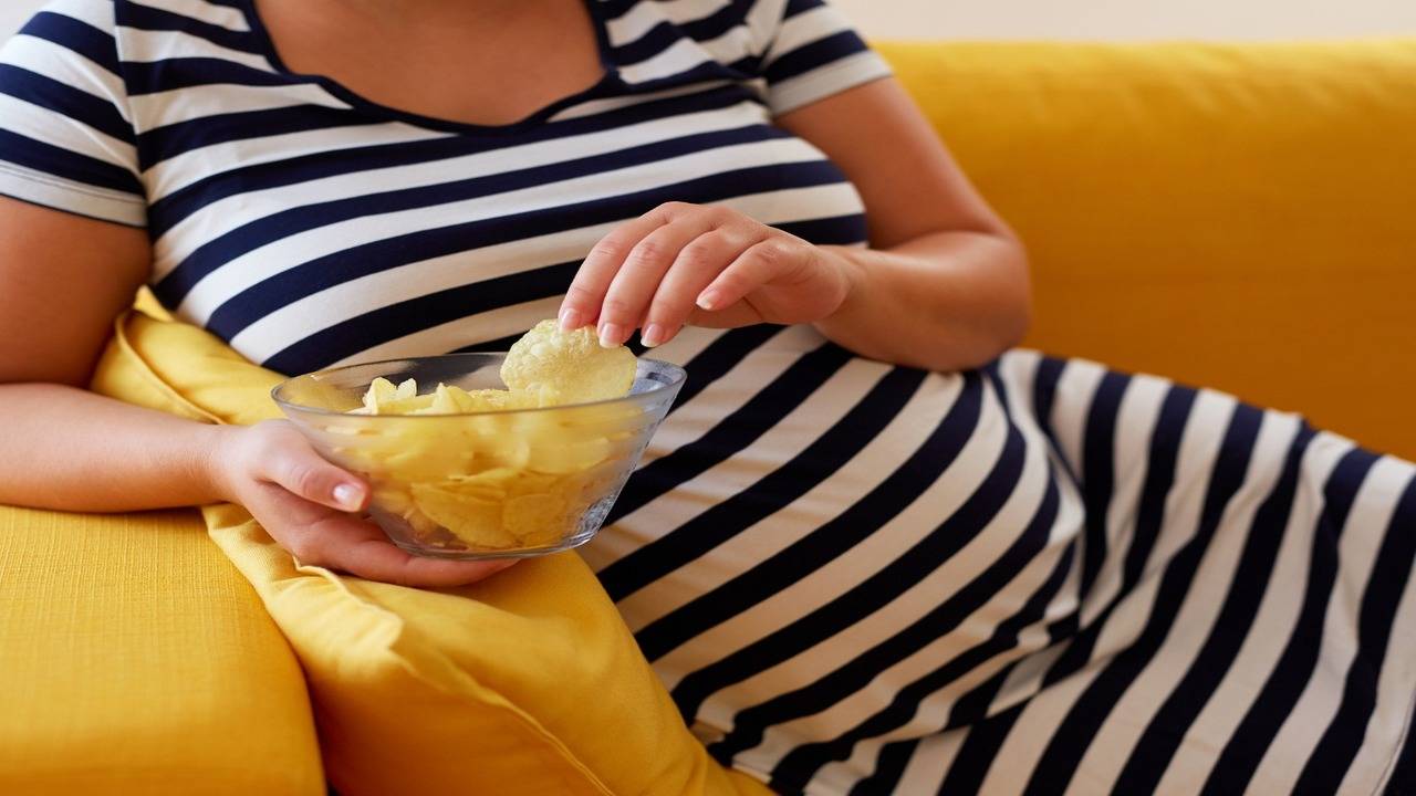 The compelling reason pregnant women should not eat chips