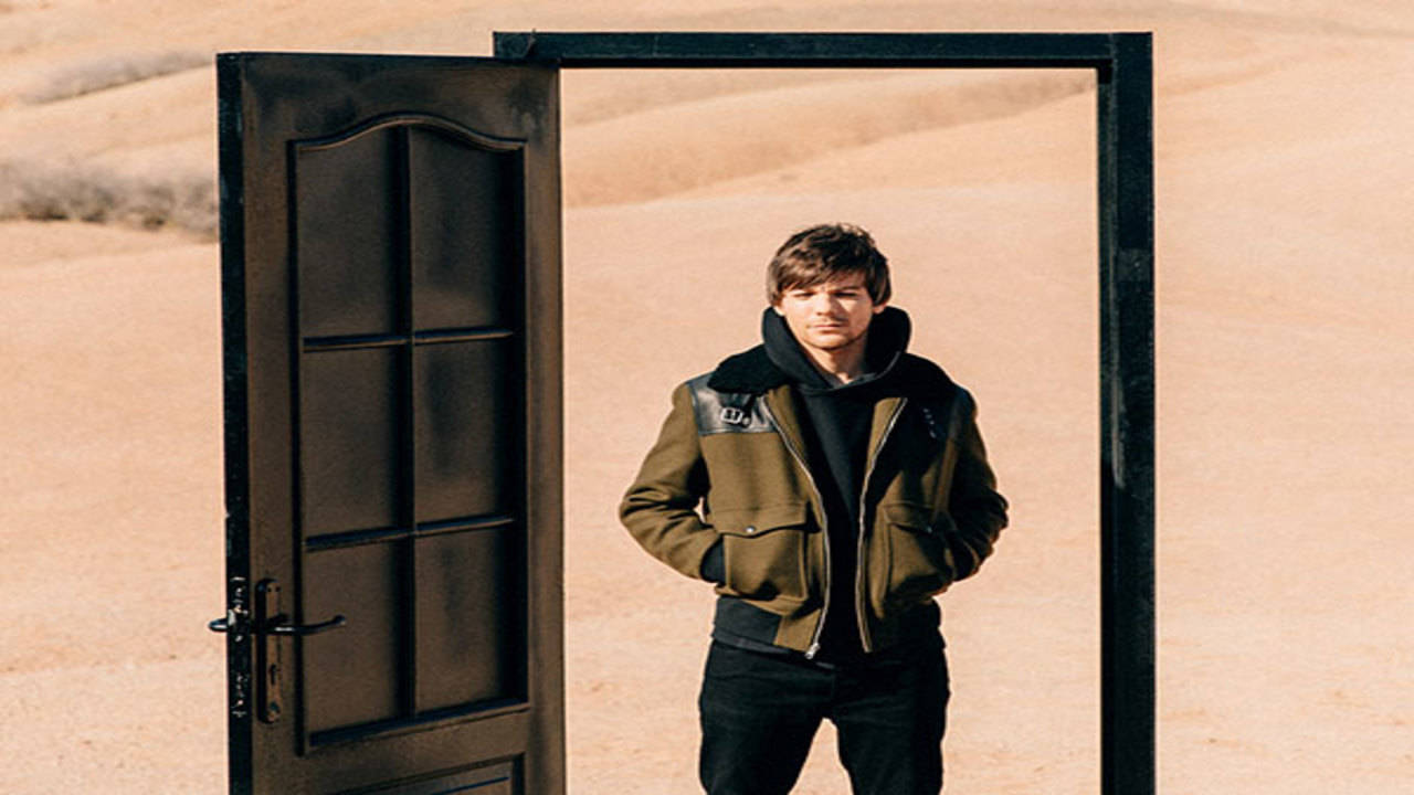 Louis Tomlinson: Celebrating a year of Walls! 