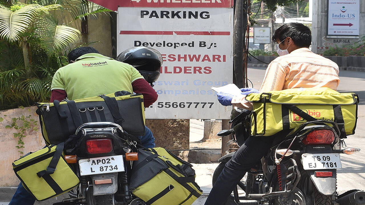 Share 127+ big basket daily free bag latest kidsdream.edu.vn