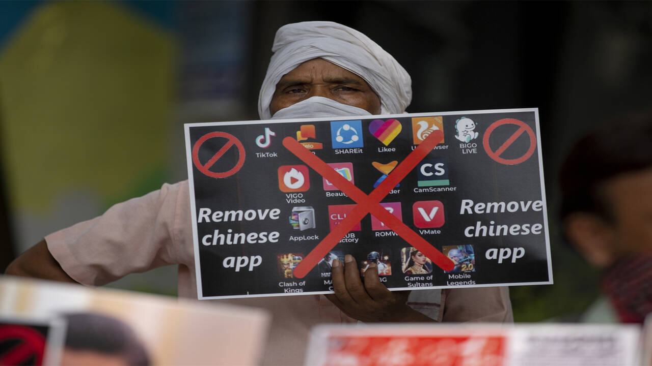 India bans 59 Chinese apps, including Clash of Kings