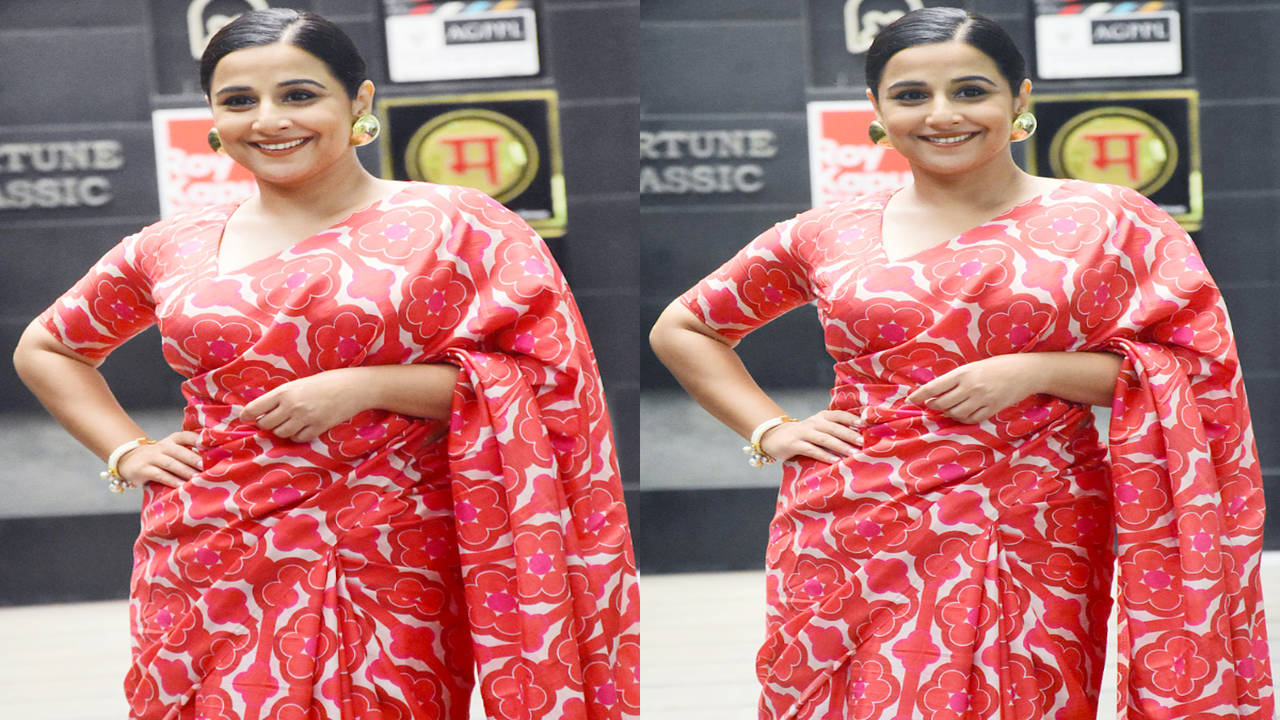 3 times Vidya Balan stole the show in her classic black saris, Vogue India