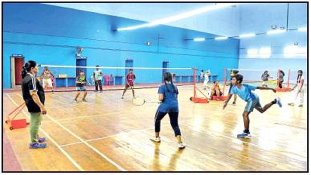 Chennai Courts shut, badminton, tennis enthusiasts impatient Chennai News