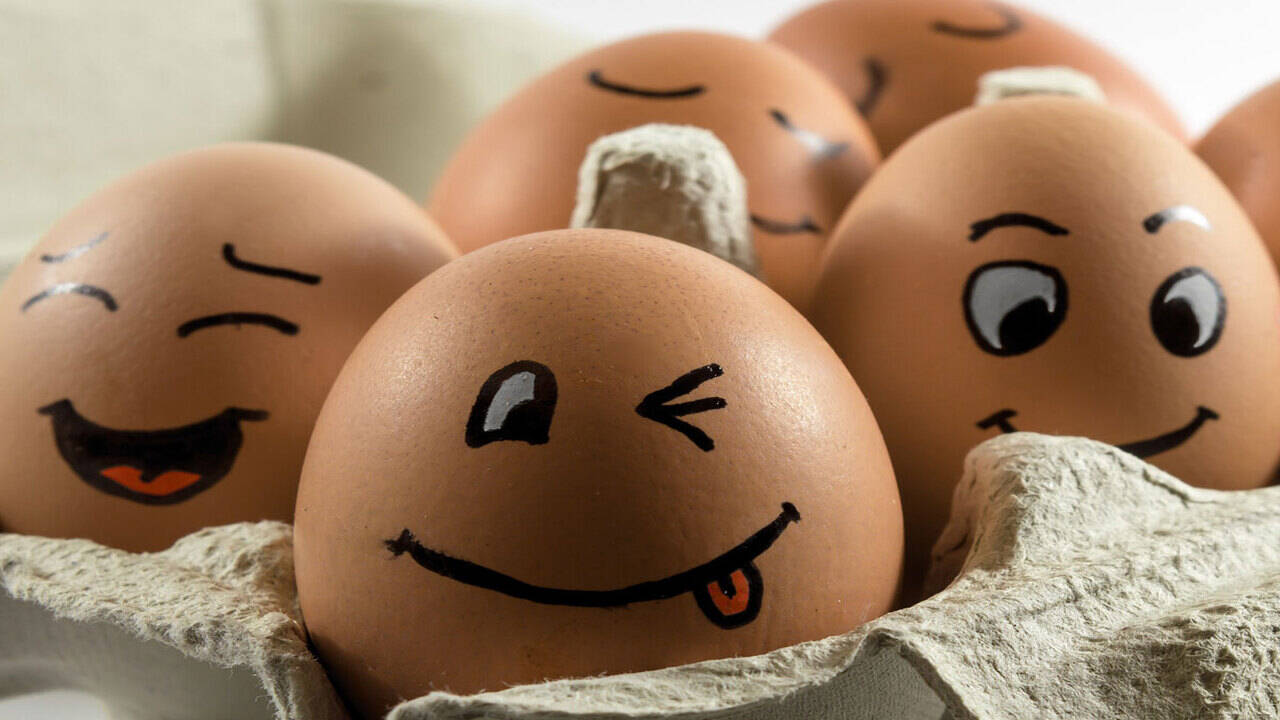 Easy Kitchen Hacks: Unbelievable hacks with eggs for hair growth, glowing skin & more! Easy Kitchen Hacks: Unbelievable hacks with eggs for hair growth, glowing skin & more!